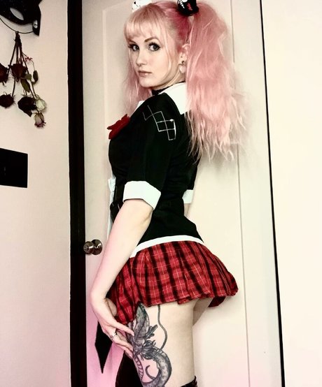 Luci Fallen onlyfans public photos