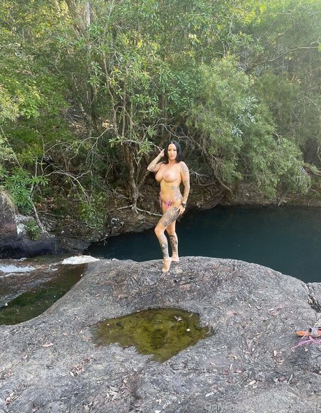 sizzorsister onlyfans pictures