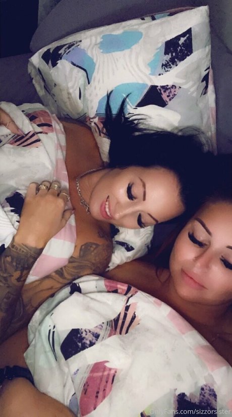 sizzorsister onlyfans sex tape