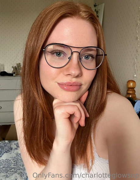 charlotteglowsup onlyfans nudes leaked