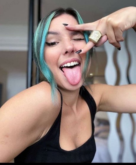 Camilota Xp onlyfans model photos