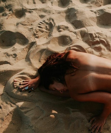 Bar Levy onlyfans leaked tits