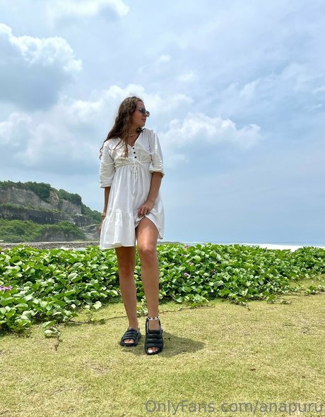 anapuru onlyfans striptease