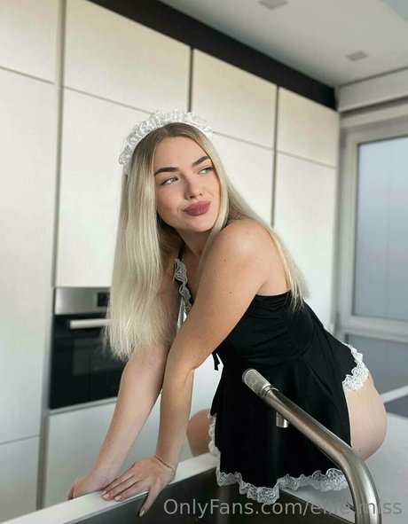 ellie miss Profile pic