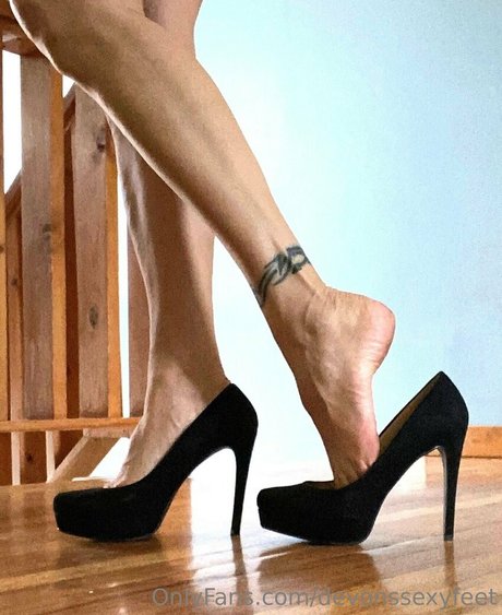 devonssexyfeet onlyfans nude leaks