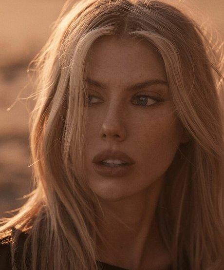 Charlotte McKinney porn onlyfans