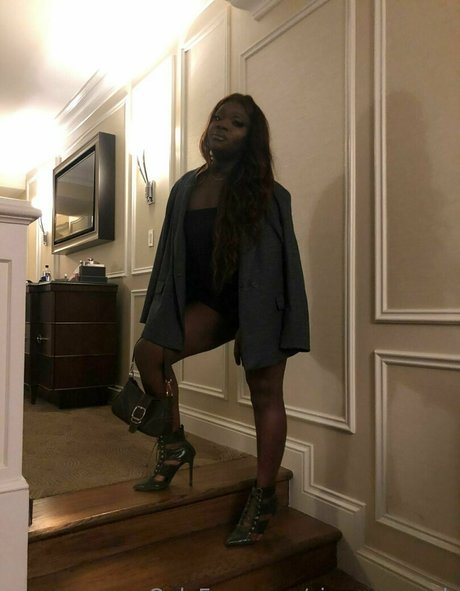 sissy serayah leak onlyfans