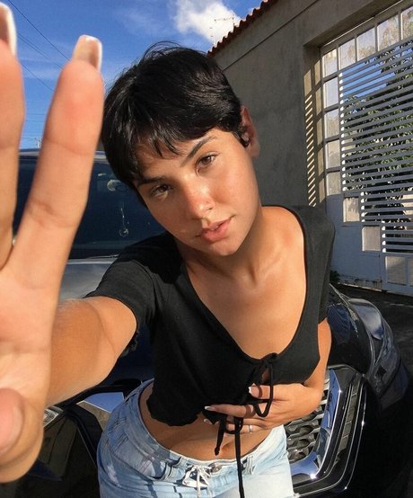 Isis Rodrigues onlyfans content