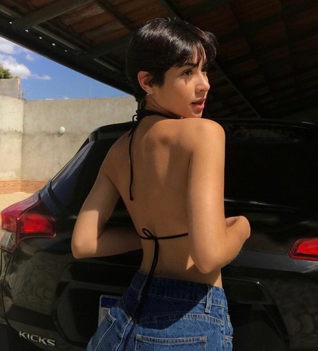 Isis Rodrigues nude onlyfans pics