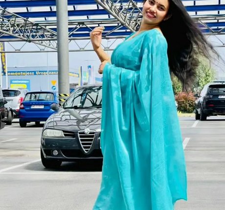 Arpa Roy only fans nude