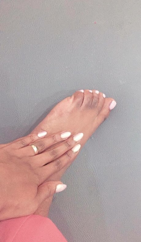 Oti Mabuse onlyfans model