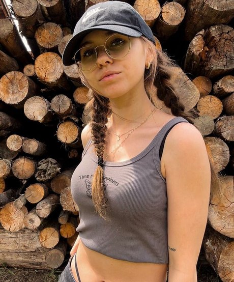 Anna Kauer onlyfans naked leak