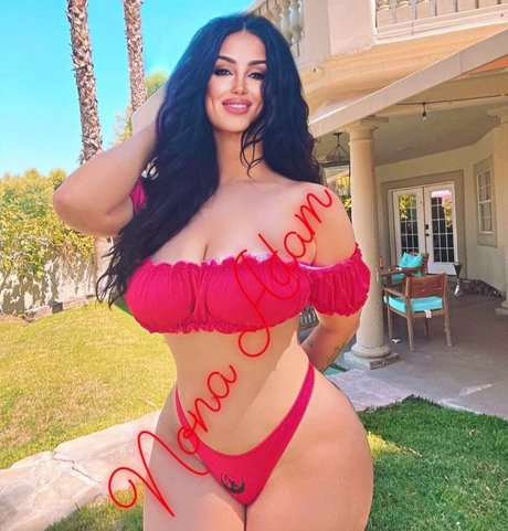 Nona Adams onlyfans leakes