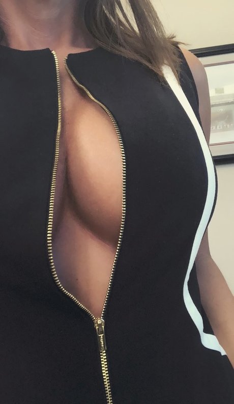 Itsmekelli onlyfans public photos