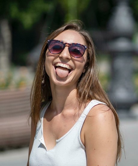 Felicia Hofner Profile pic