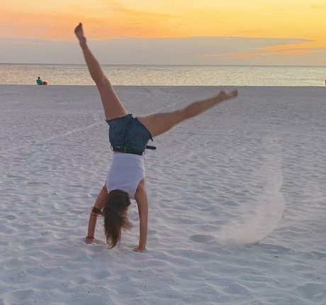 Felicia Hofner onlyfans leak naked