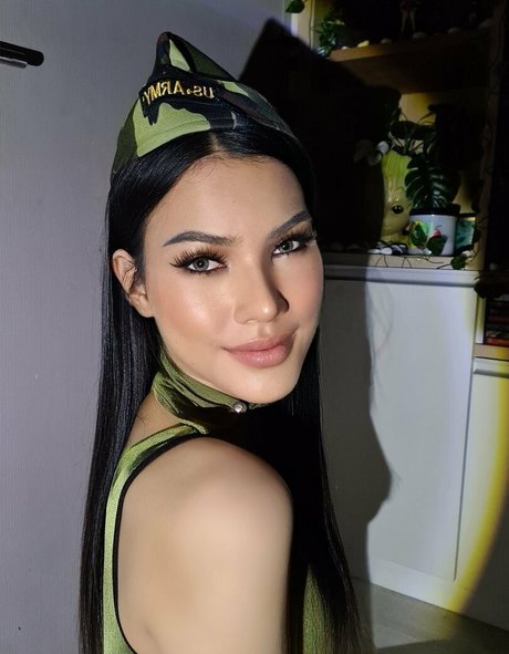 ginasexyladyboy onlyfans nude