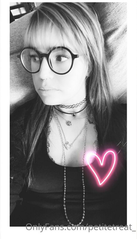petitetreat_ onlyfans leaks porn