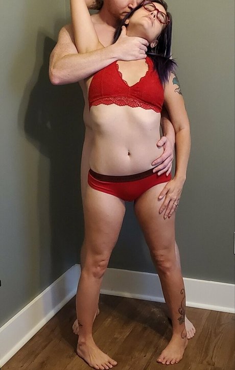 petitetreat_ new onlyfans