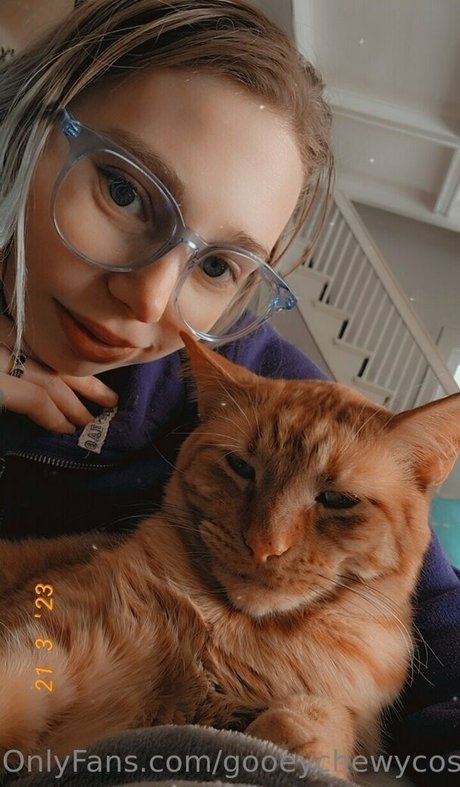 gooeychewycosplay onlyfans pics