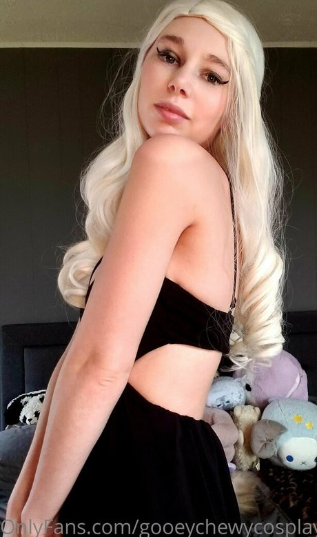 gooeychewycosplay nude onlyfans