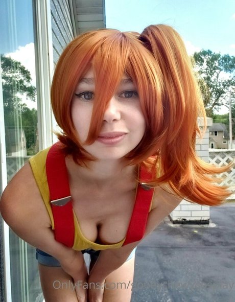 gooeychewycosplay onlyfans leak ass