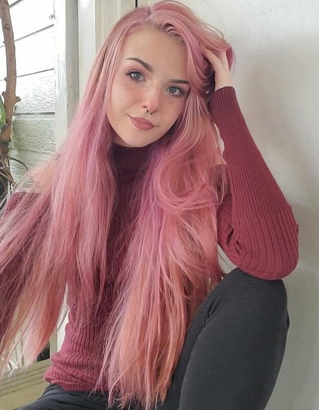 lilydarkofree onlyfans sex