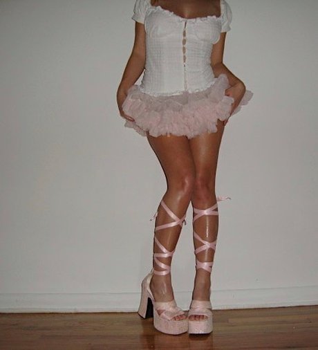 Ester Dobrik nudes onlyfans leaked