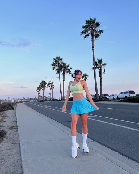 Ester Dobrik nude onlyfans porn