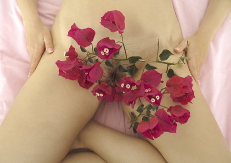 lovelyirene onlyfans nude content