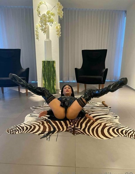 lilyuw88 nudes onlyfans leaked