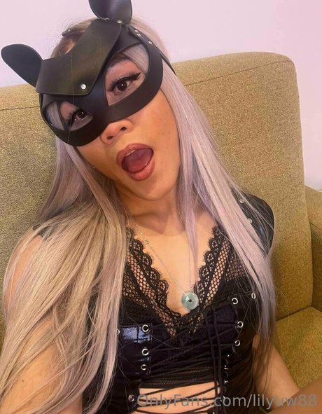 lilyuw88 onlyfans leaked