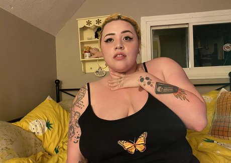 catalinahaldova onlyfans naked