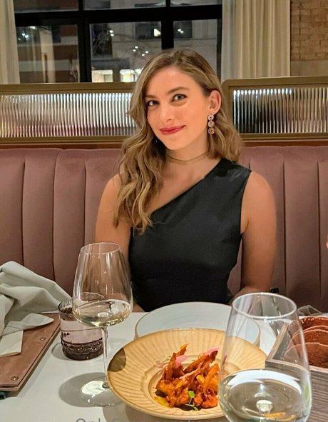 journeywithalora nude leak onlyfans