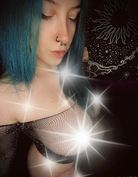 vicki25 onlyfans content type