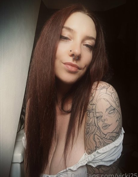 vicki25 onlyfans leaked
