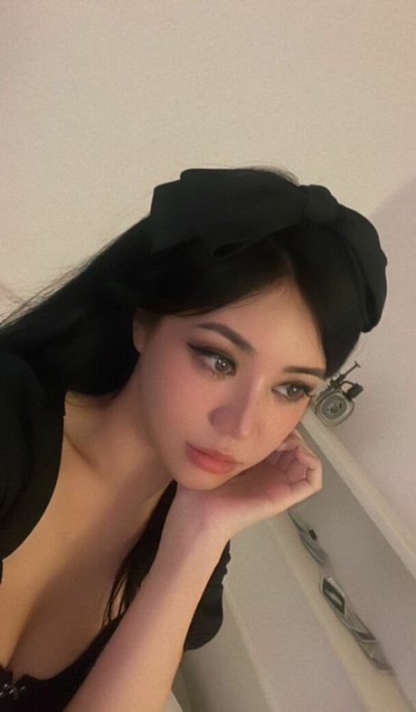 Bunniejin onlyfans desnuda