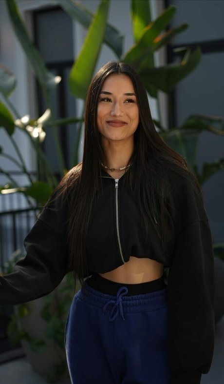 Hale Cabbar only fans content