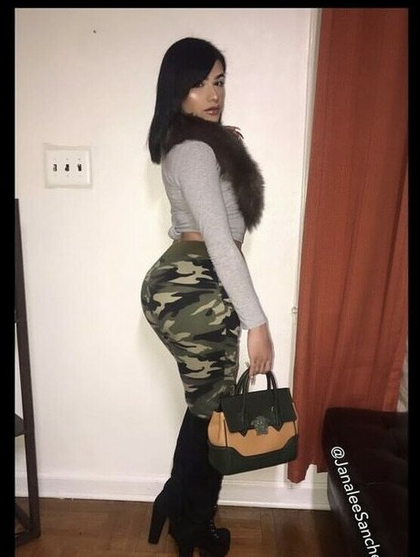 Reina Rodriguez onlyfans nude pics