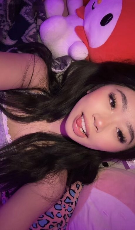 itskikiluo naked onlyfans pics