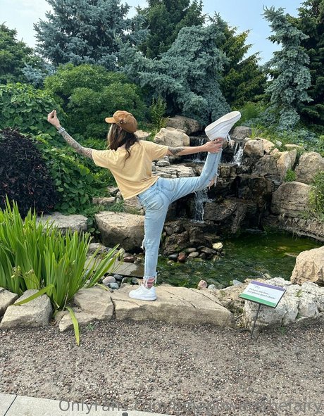 lunapowersthefairy onlyfans public photos