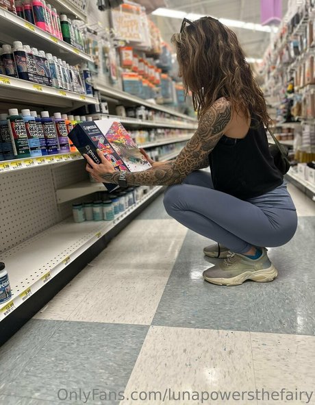 lunapowersthefairy onlyfans public photos