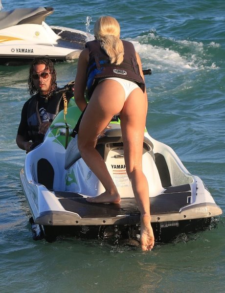 Sofia Richie nudes only fans