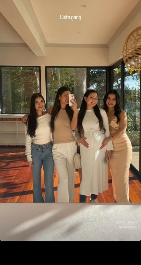 Leah Perkins Mimi Perkins onlyfans nudes leak