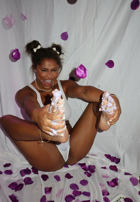 katieswrdvip tits onlyfans