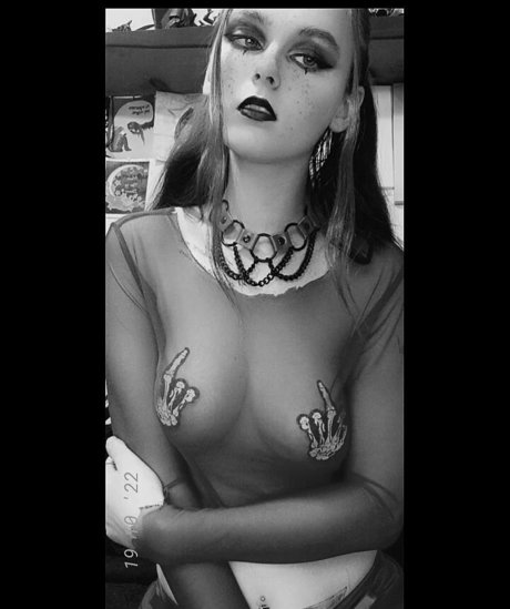 Jinxxybean nsfw onlyfans