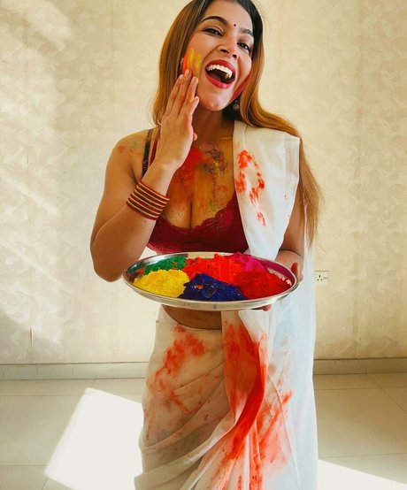 Tanya Chaudhari Profile pic