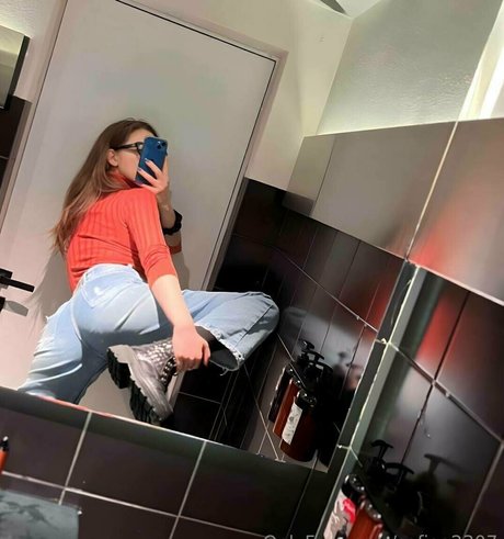 anastacia0101 on onlyfans