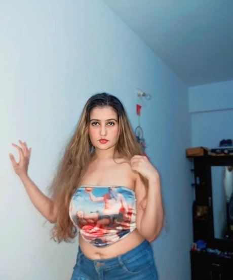 Aniza Hazel only fans leaks