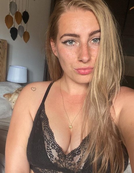 Blondinbelka onlyfans content